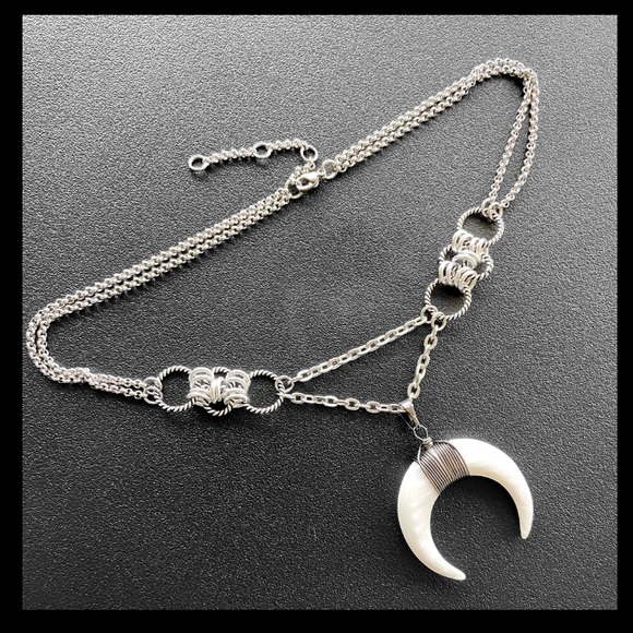 Mother of pearl up side down moon horns lunula maille handmade choker necklace - Picture 2 of 16